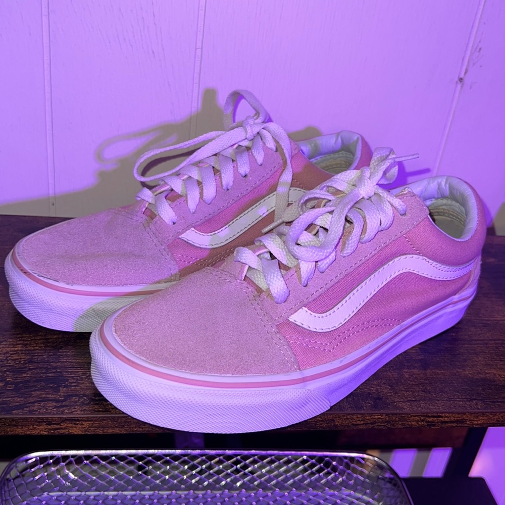 Light Pink Old Skool Pig Suede Vans